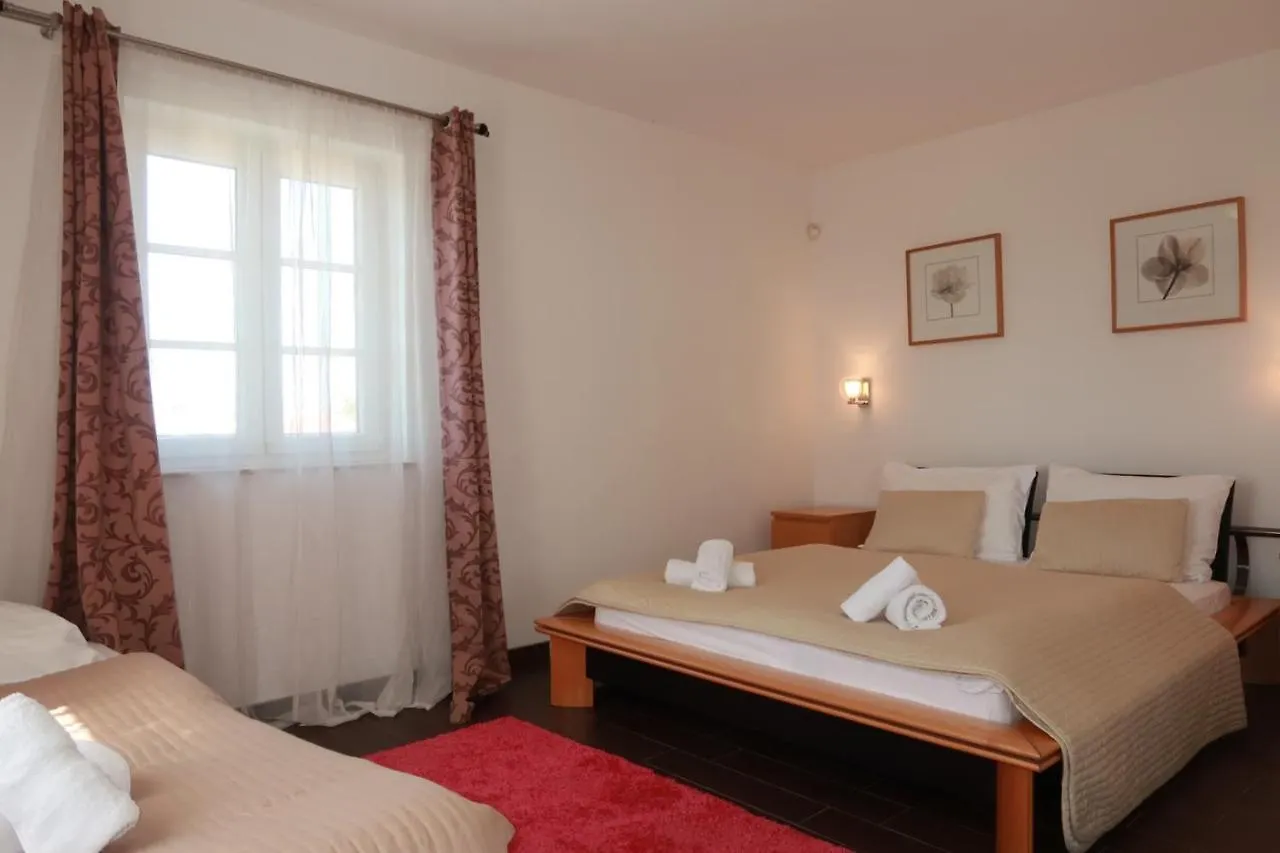 Family Villa Blum Dobrinj